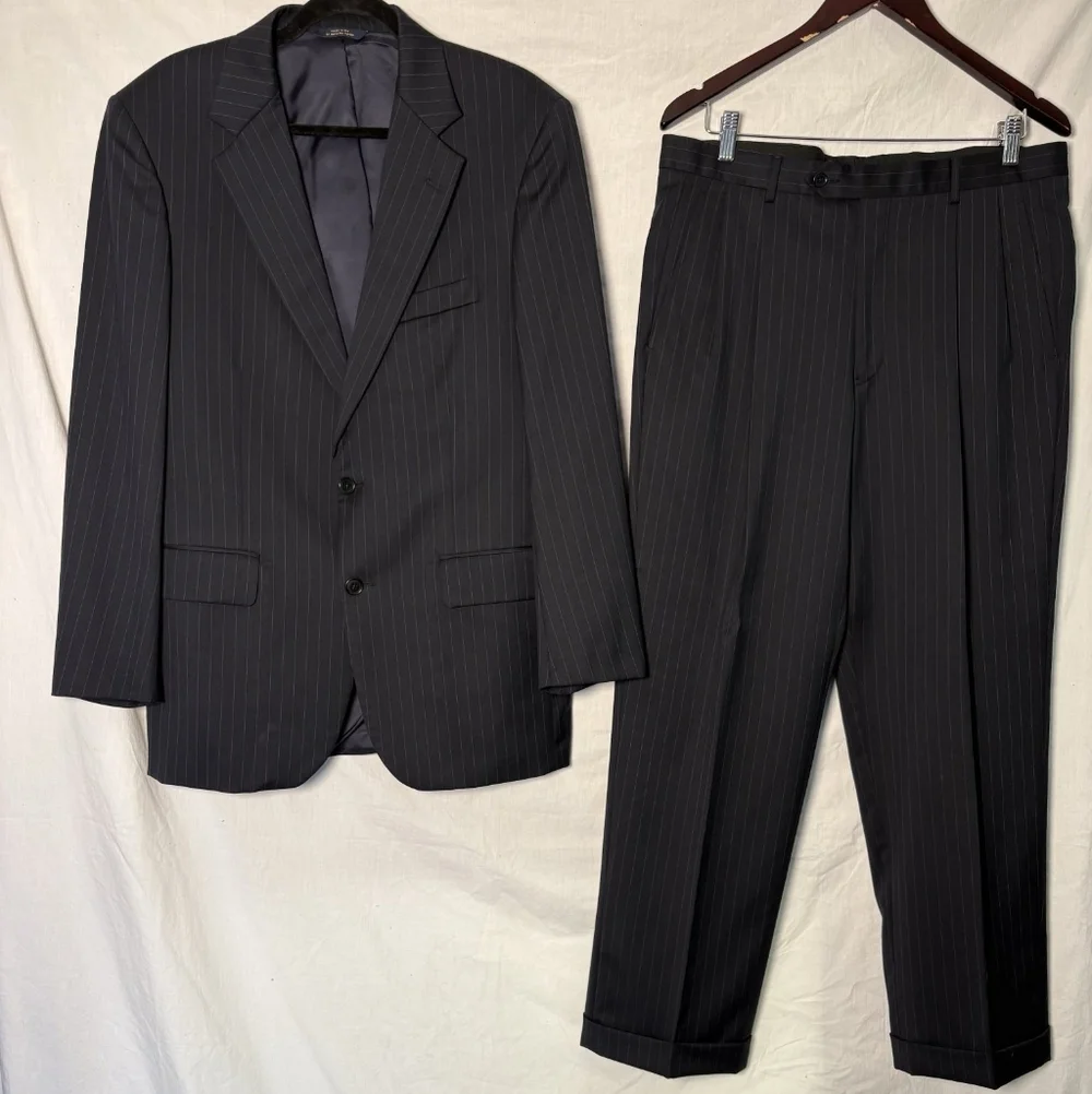 MADE IN USA VINTAGE BROOKS BROTHERS SUIT 100% WOOL
